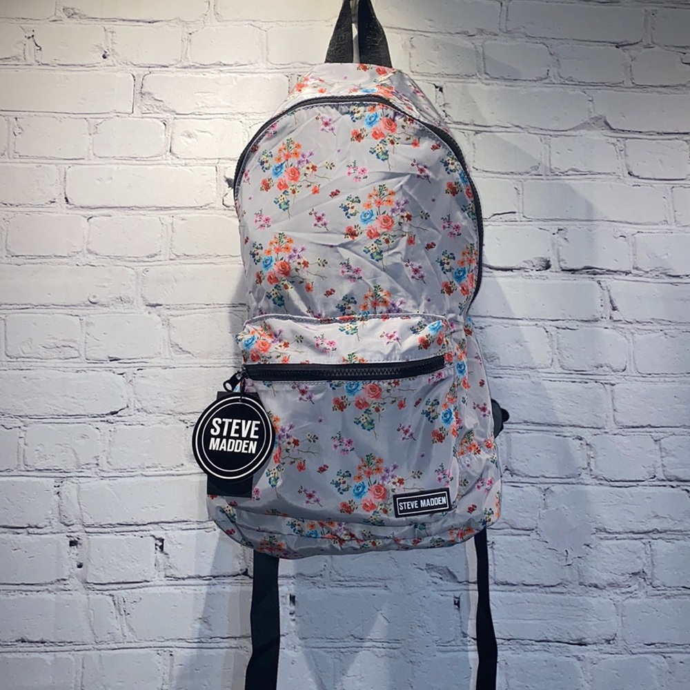 Steve Madden backpack 🎒-NWT